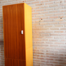 Vintage hoge smalle kast