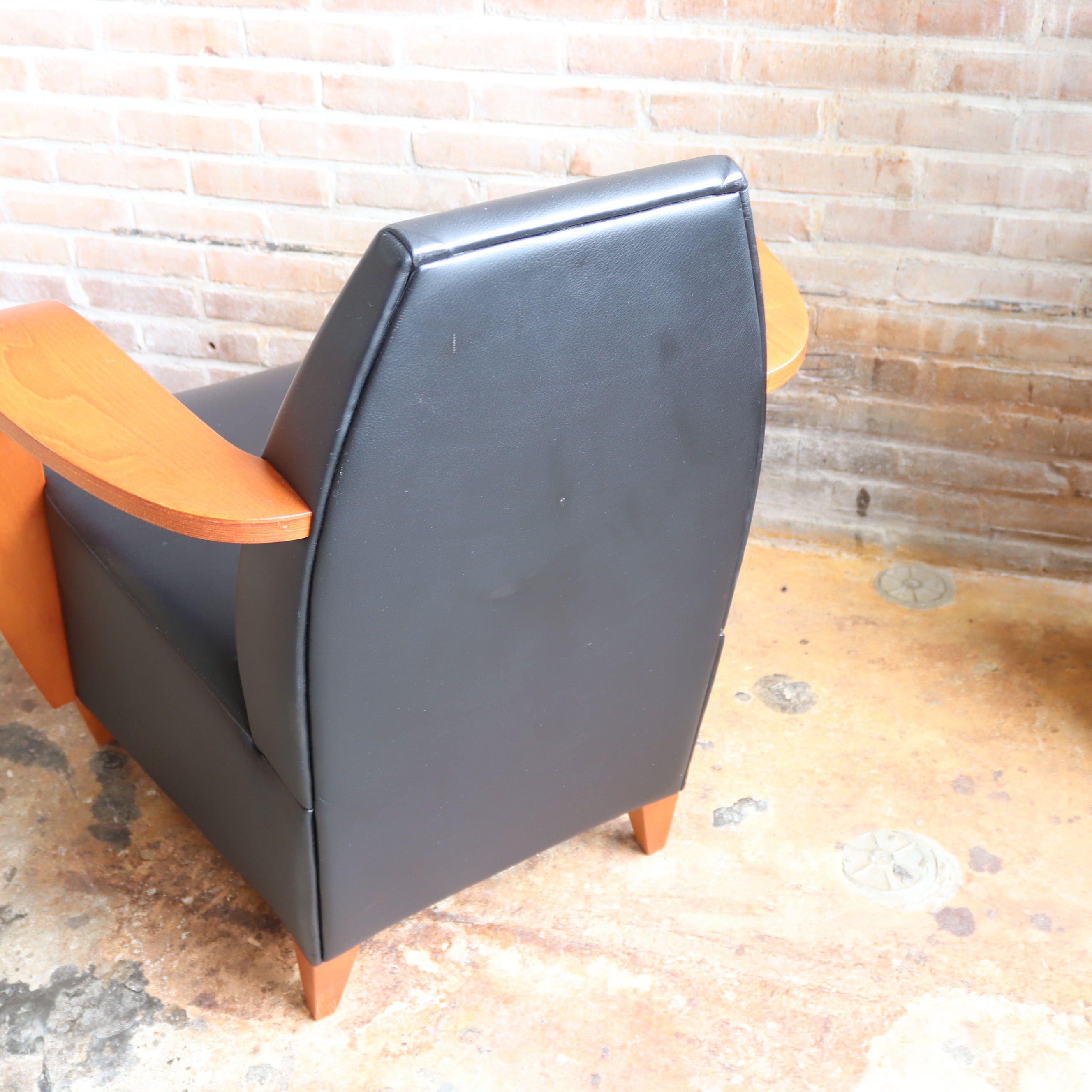 Vintage fauteuil leer hout spaans jaren 80