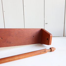 Vintage keukenrolhouder teak hout boot