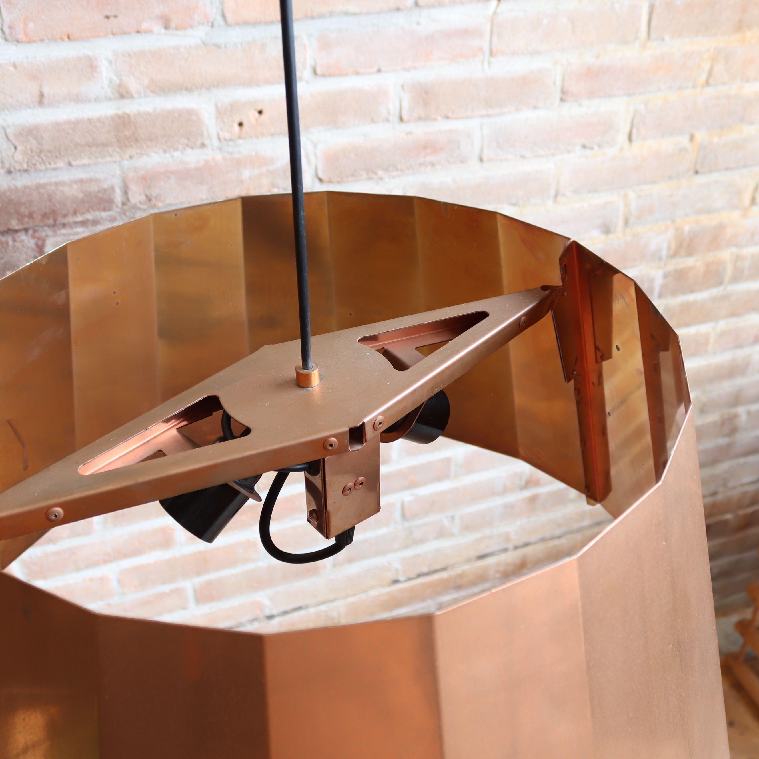 Design lamp Piet Hein Eek koper plisse hanglamp