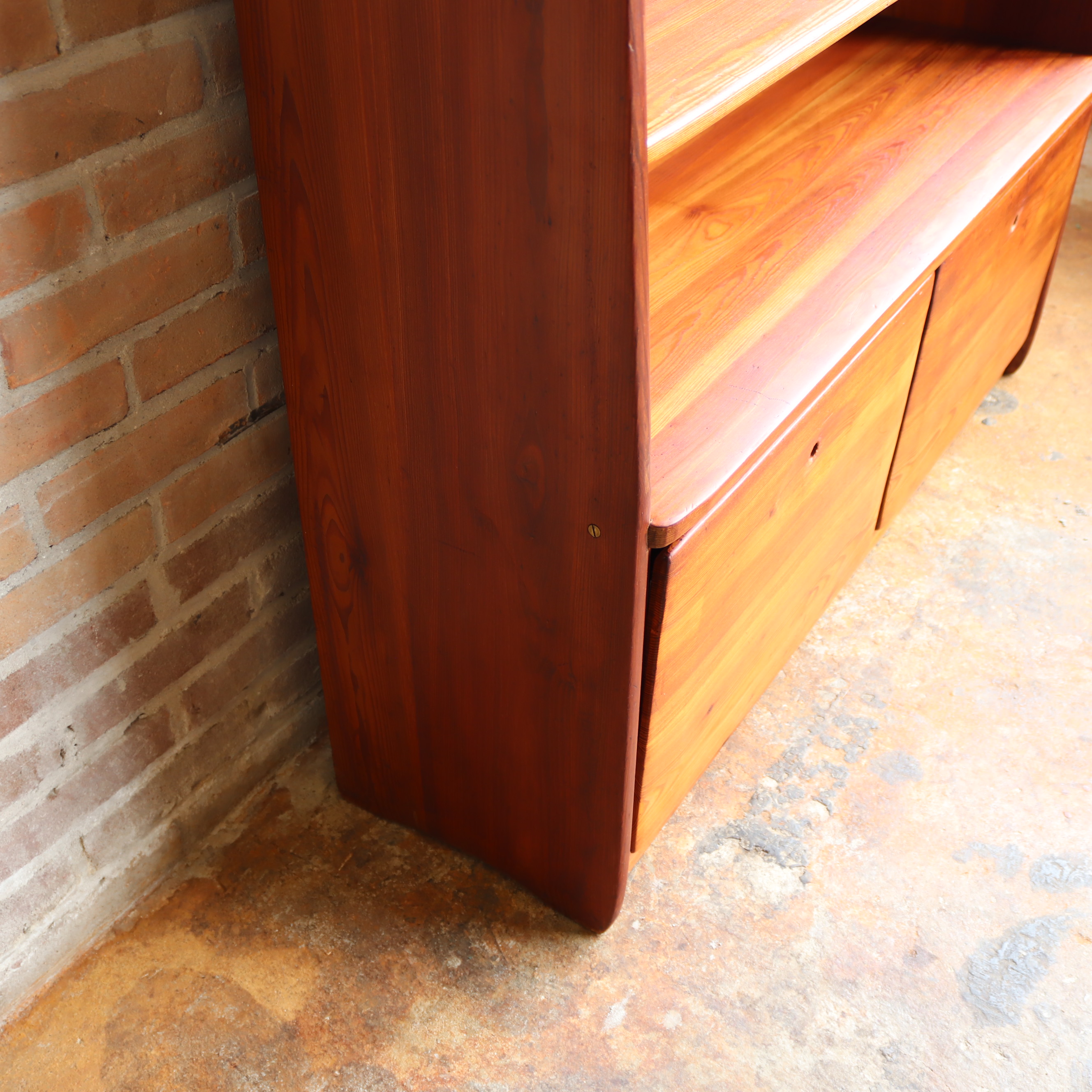 Vintage kast hoog boeken massief hout