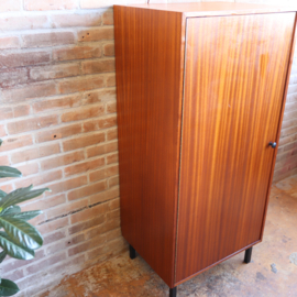 Vintage kleding kast jaren 70 leg planken smal