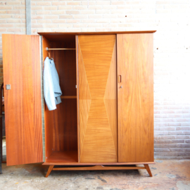 Vintage kledingkast jaren 60 70 3 deur