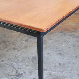 Vintage eettafel Gispen 4-8 personen