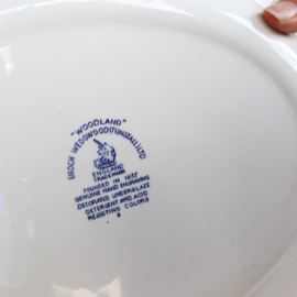 Vintage grote hapjes schaal blauw wit Woodland Wedgwood