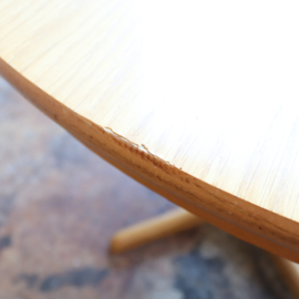 Vintage eettafel rond uitschuifbaar ovaal kruispoot