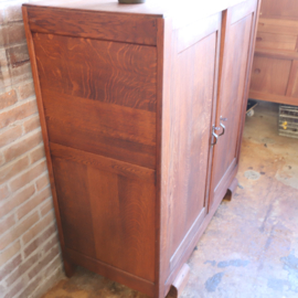 Vintage highboard dressoir kast country oud jaren 30 brutalist