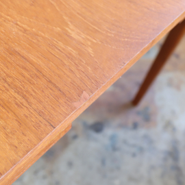 Vintage eettafel vierkant uitschuifbaar
