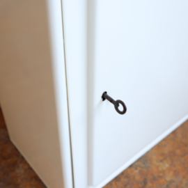 Vintage medicijn kastje metaal