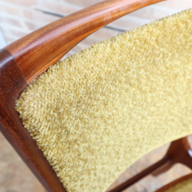 Vintage eettafel stoel geel