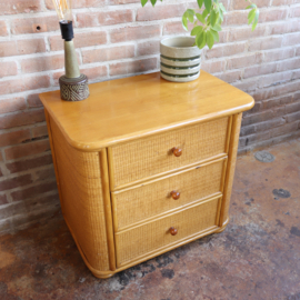 Vintage rotan ladekast nachtkastje