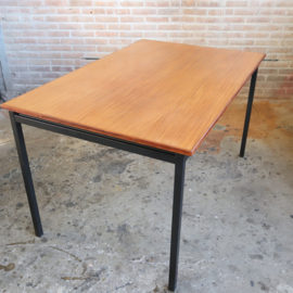 Vintage eettafel Gispen 4-8 personen