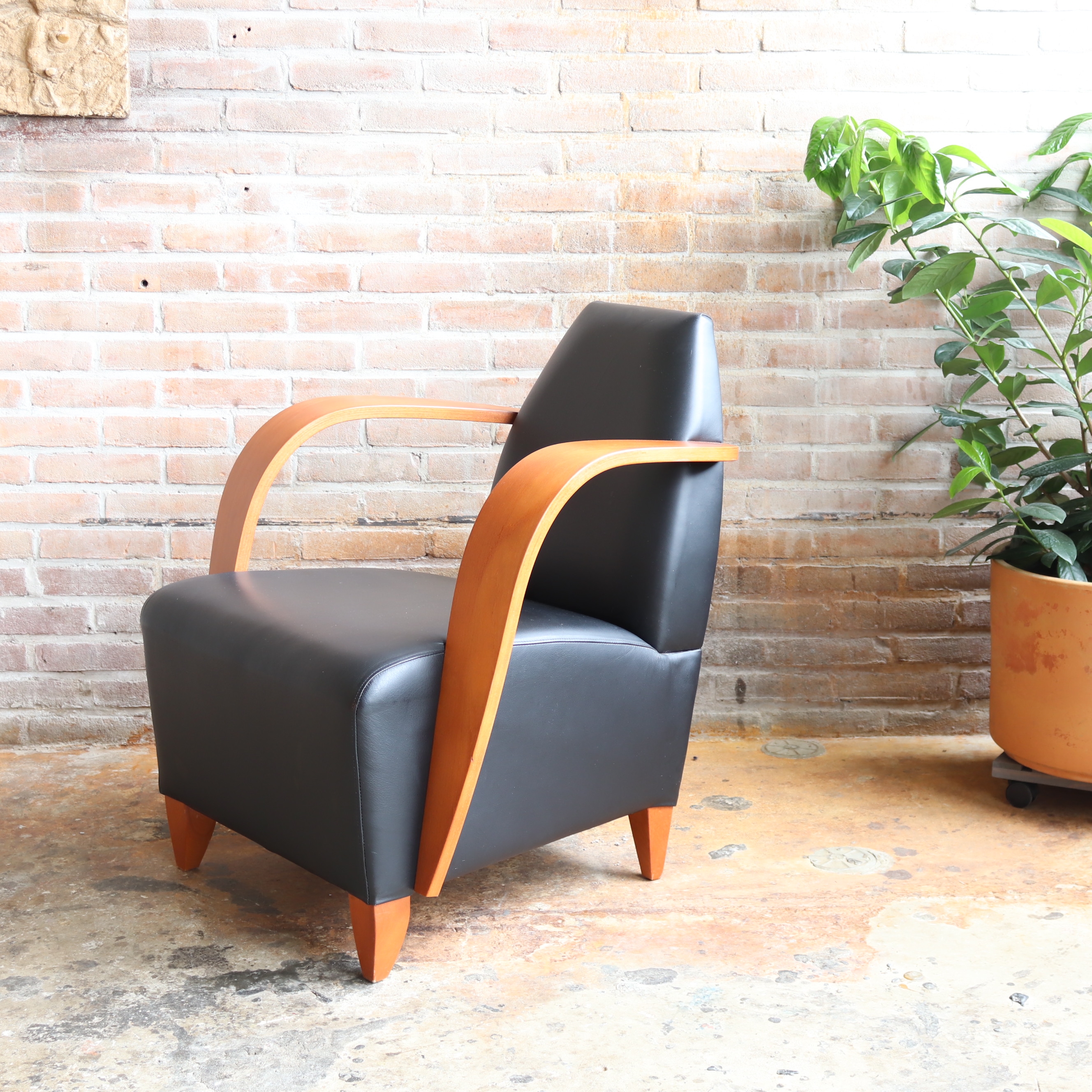 Vintage fauteuil leer hout spaans jaren 80