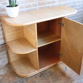 Rotan klein dressoir