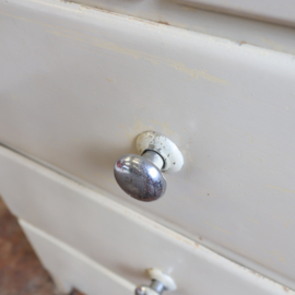 Vintage hoog smal kastje jaren 50 wit oud