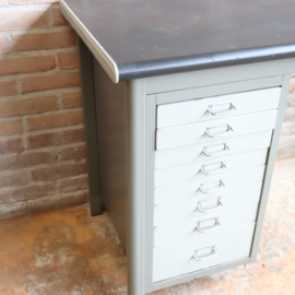 Vintage industrieel bureau