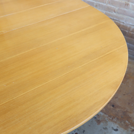 Vintage jaren 70 pinewood inklaptafel rond ovaal