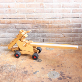Vintage houten speelgoed hijskraan bagger loopband