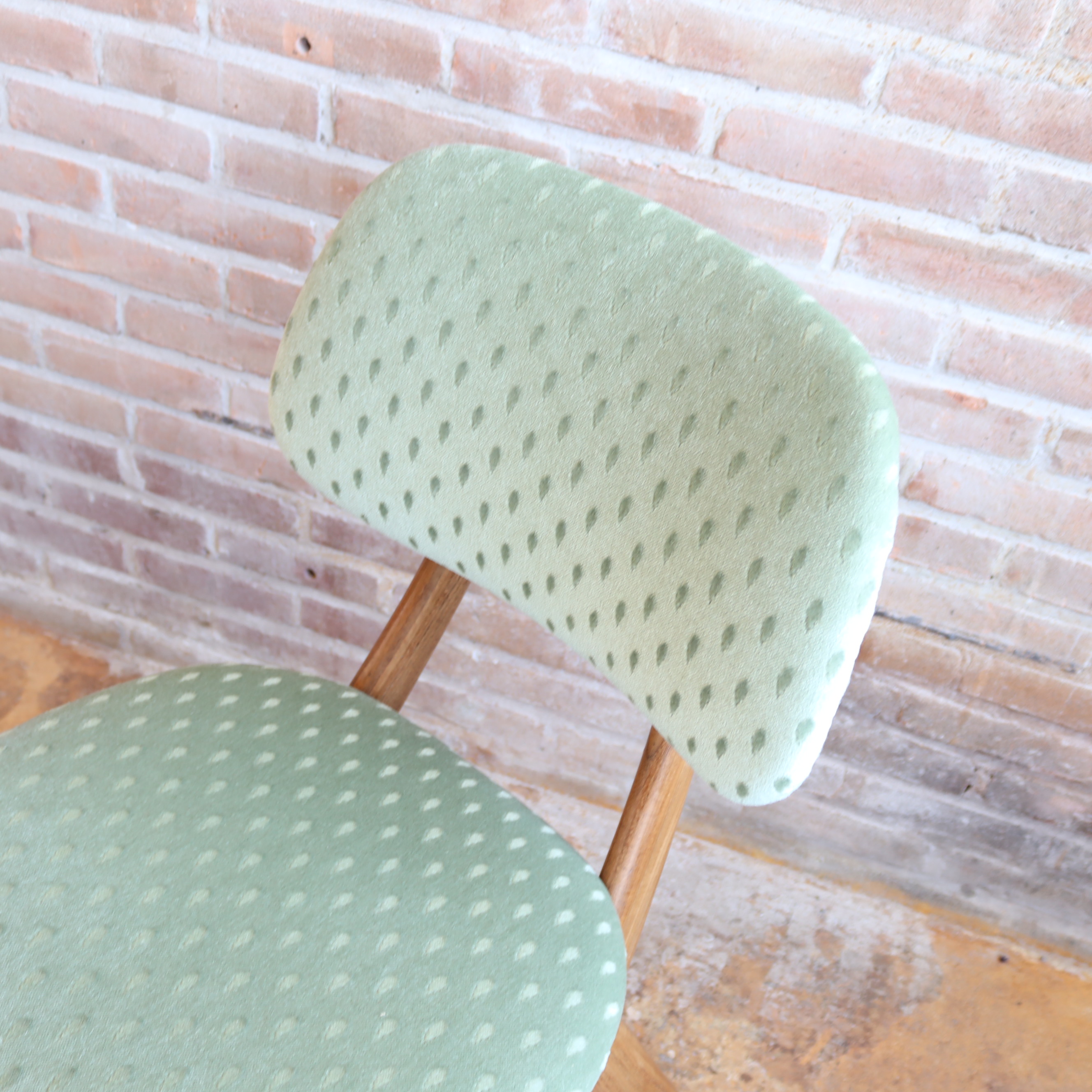 Vintage eettafel stoel Louis van Teeffelen Scissor 1950