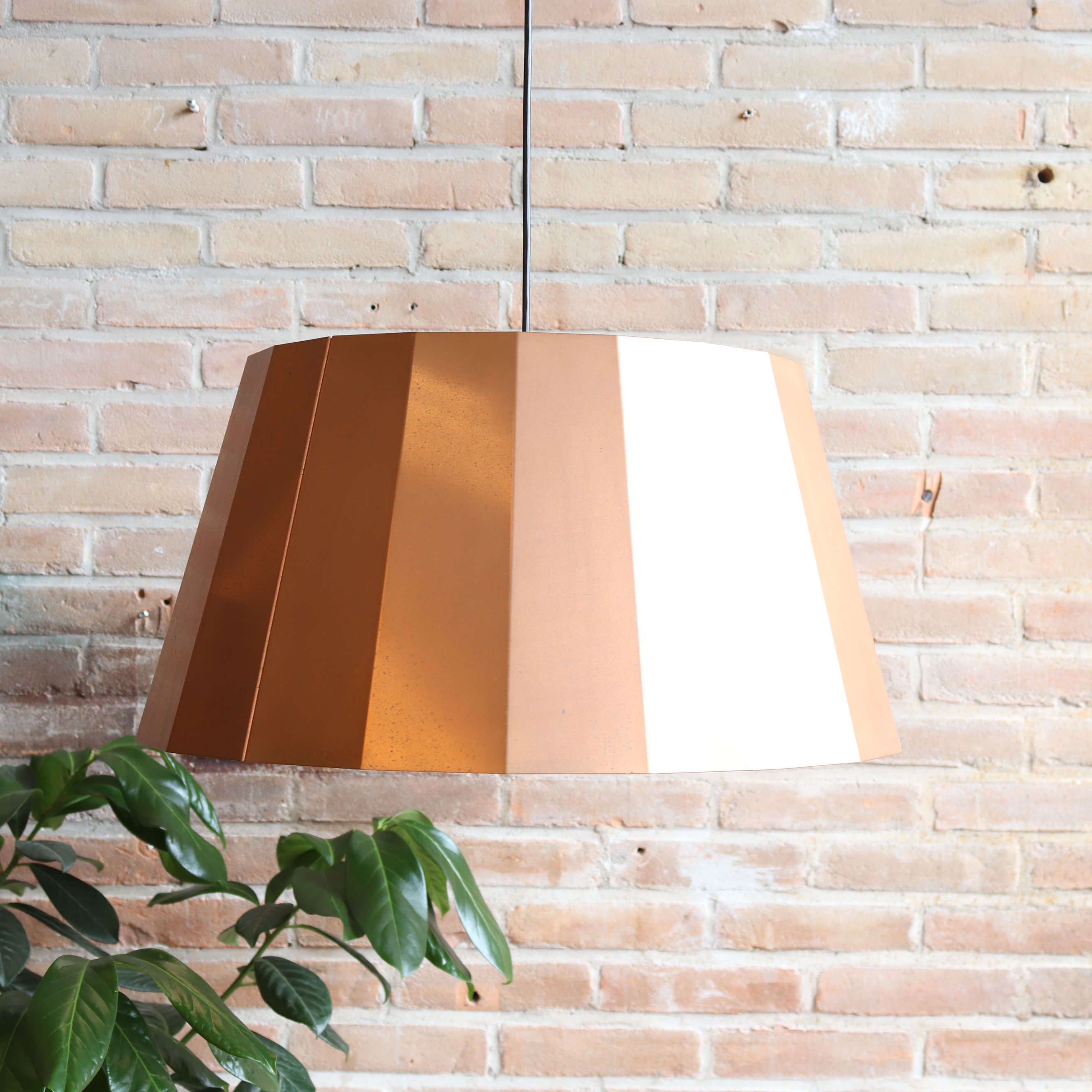 Design lamp Piet Hein Eek koper plisse hanglamp