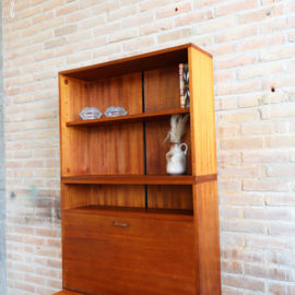 Vintage kast hoog ondiep boekenkast