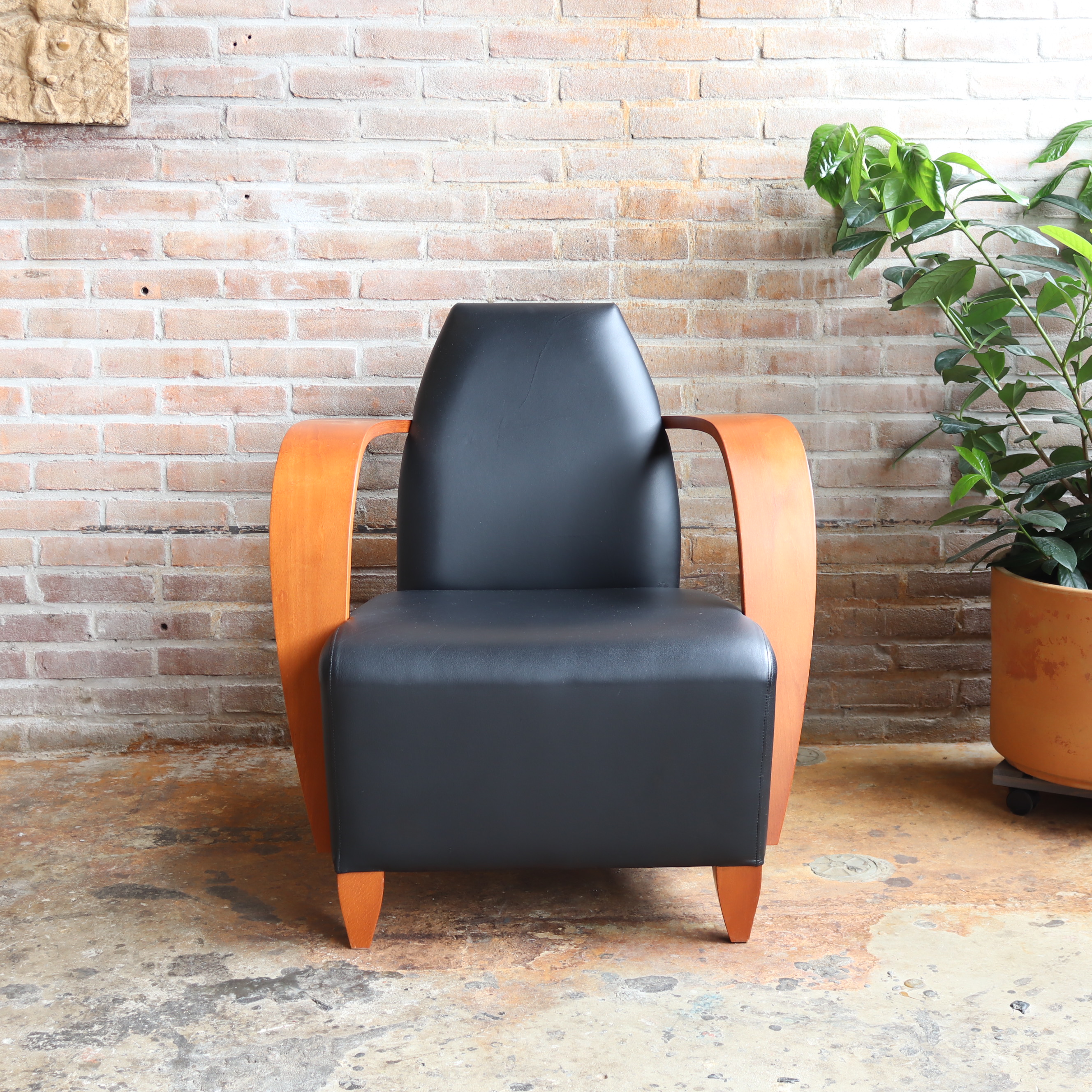 Vintage fauteuil leer hout spaans jaren 80