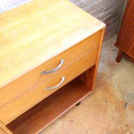 Vintage klein dressoir lades