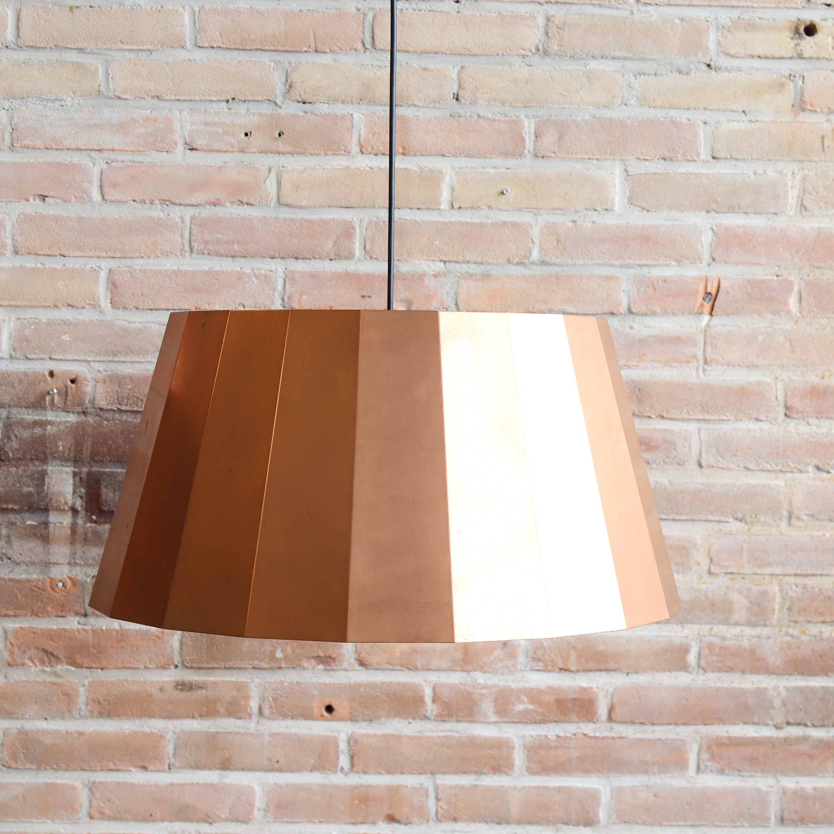 Design lamp Piet Hein Eek koper plisse hanglamp