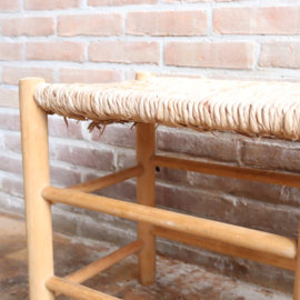 Vintage oud bankje rieten zitting hal