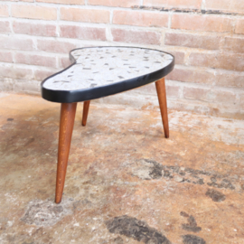 Vintage bijzettafel  hout mozaïek niervormig