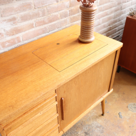 Vintage dressoir kastje licht hout