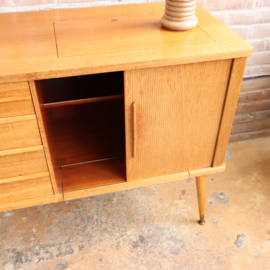 Vintage dressoir kastje licht hout