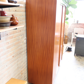 Vintage kledingkast jaren 60