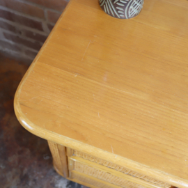 Vintage rotan ladekast nachtkastje