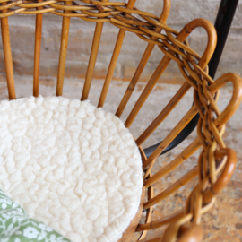 vintage  poppenwieg rotan jaren 70