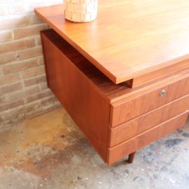 Vintage groot bureau jaren 60 70