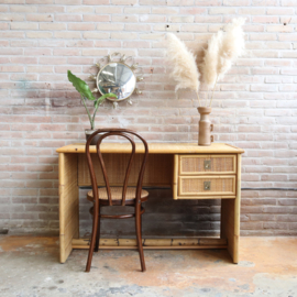 Blog: 3 tips voor het kopen van een vintage bureau met stoel
