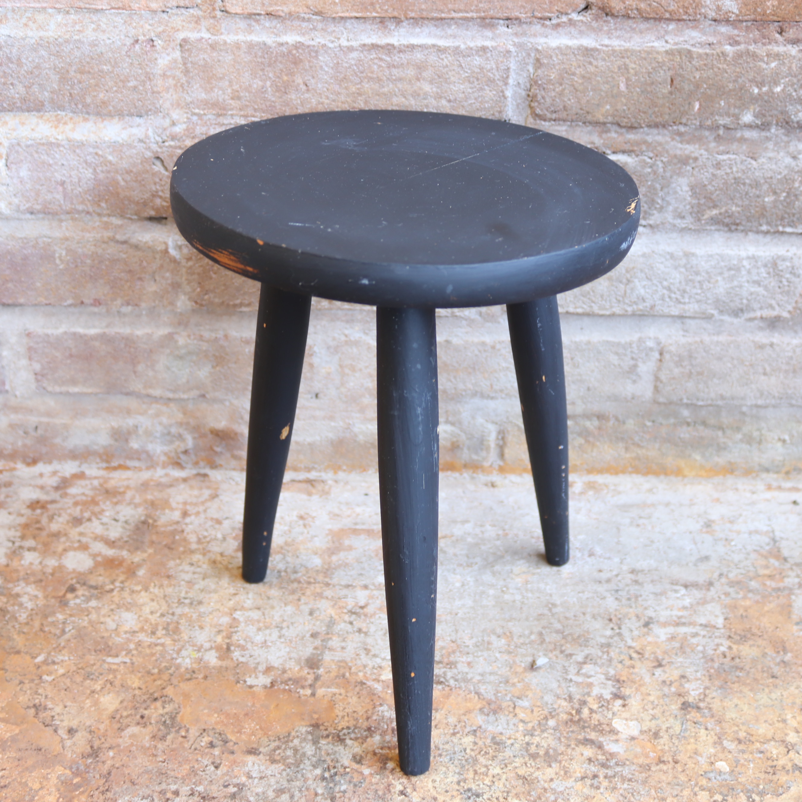 Vintage planten krukje hout driepoot zwart