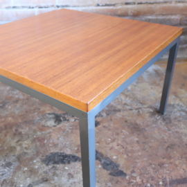 Vintage salontafel vierkant metaal hout mid-century