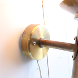 Vintage Deense wandlamp melkglas messing
