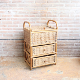 Vintage rotan naai kastje