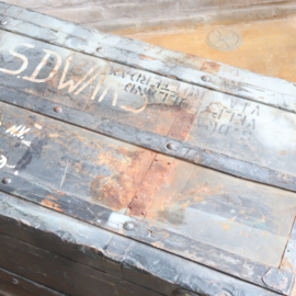 vintage kist zwart salontafel
