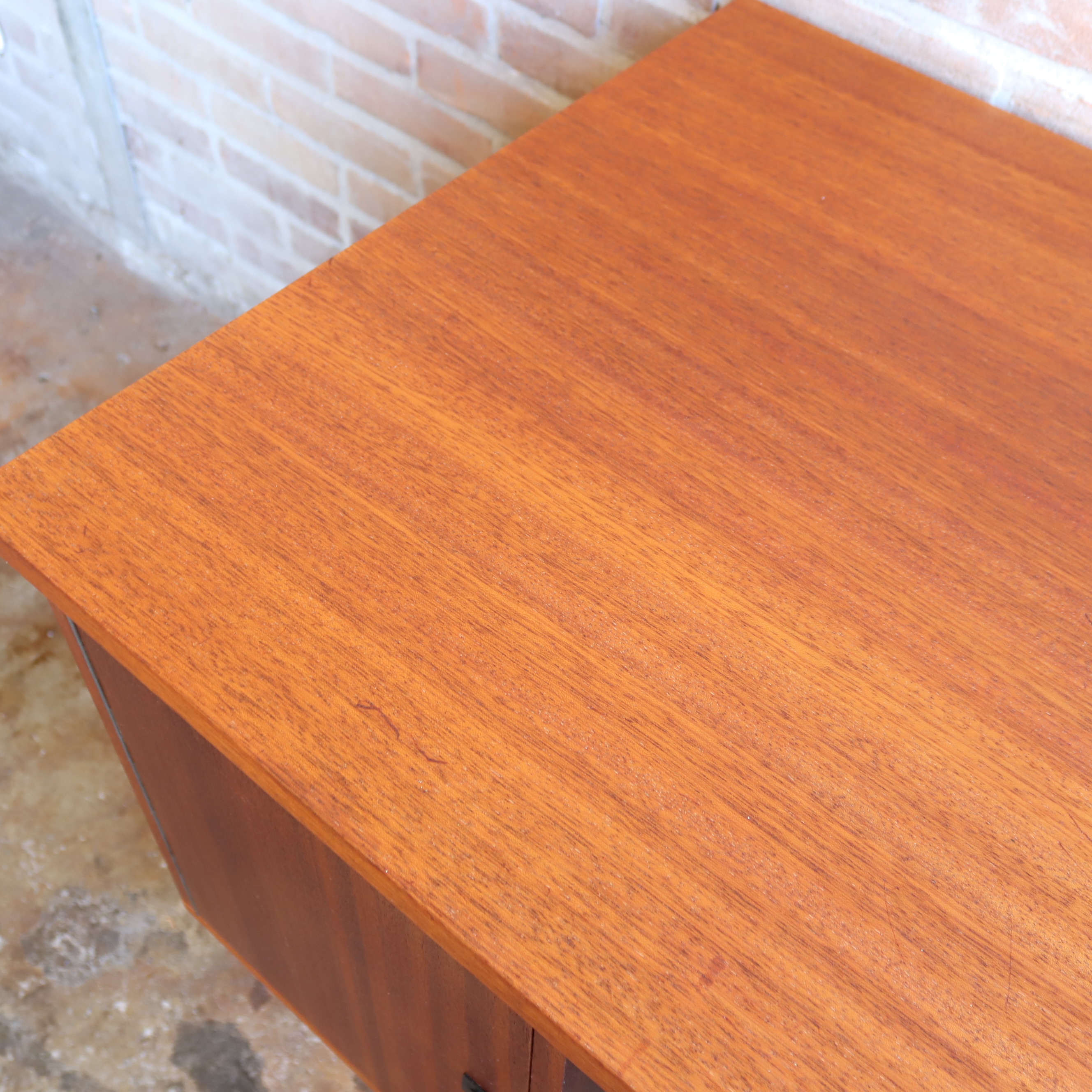 Vintage bureau jaren 60 70