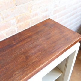Vintage ondiep kast hal