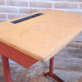 Vintage kinderbureau schooltafel terra