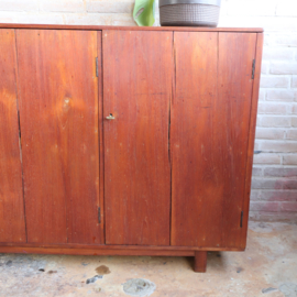 Vintage groot dressoir  jaren 60/50