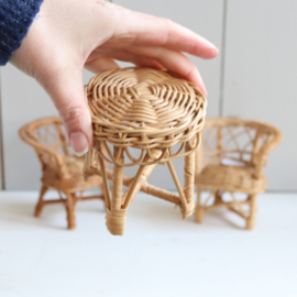 Vintage rotan poppenhuis meubels