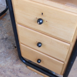 Vintage industrieel bureau  zwart hout