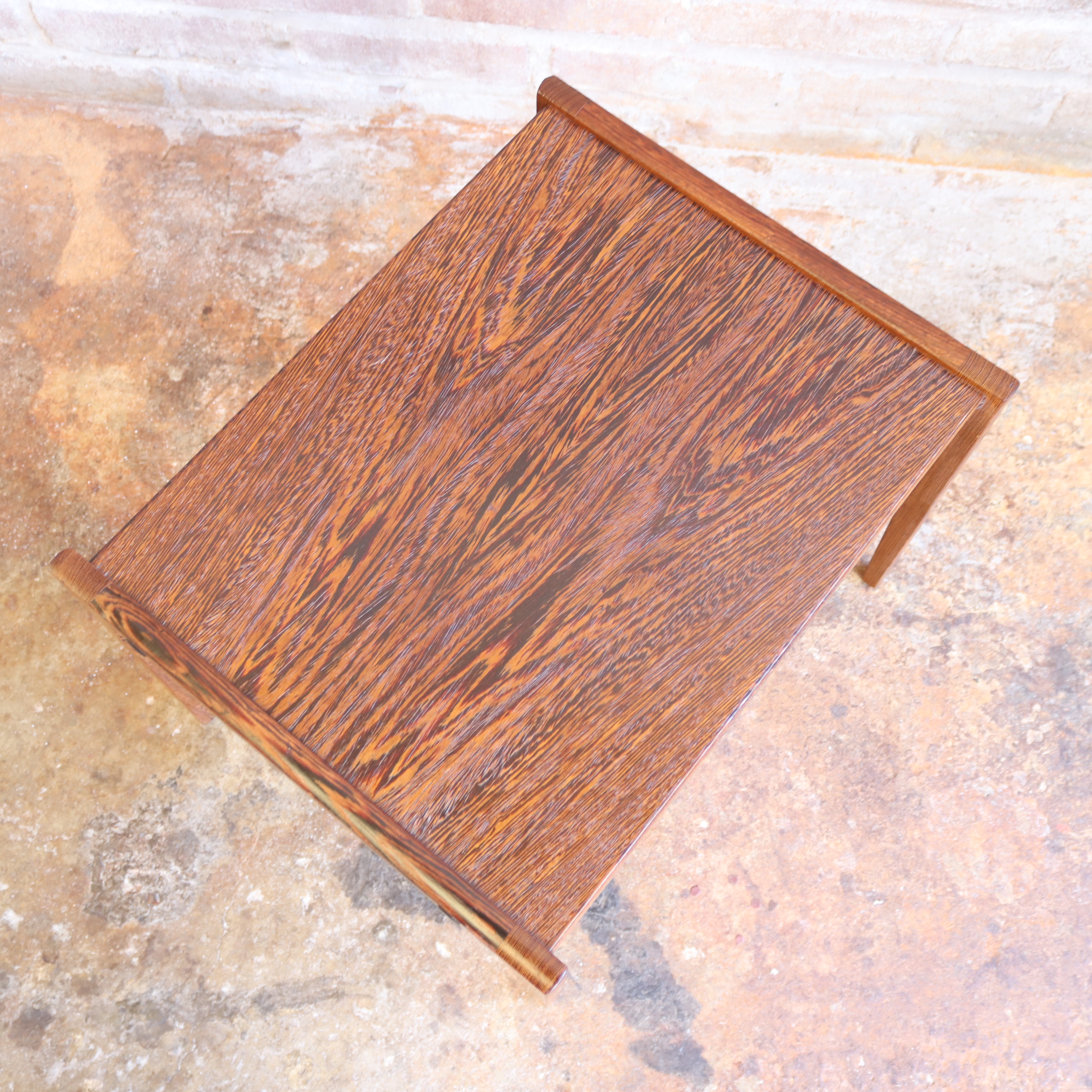 Vintage bijzettafel wenge scandinavisch