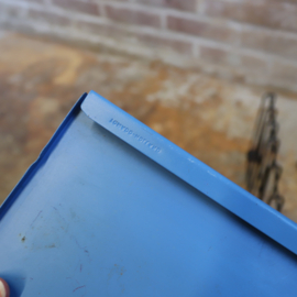 Vintage wandrekje Tomado boekenkast smal blauw